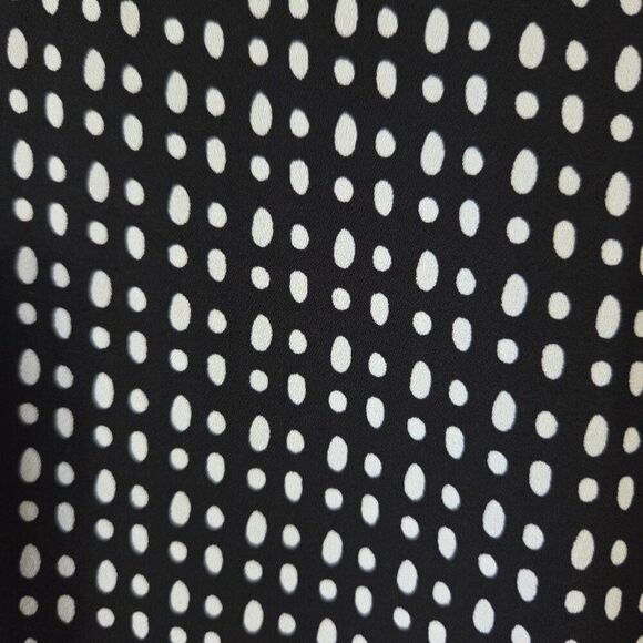 EUC LOFT LOOSE FITTING SPLIT V NECK DOTTED TOP SIZE XS / S - Picture 10 of 14